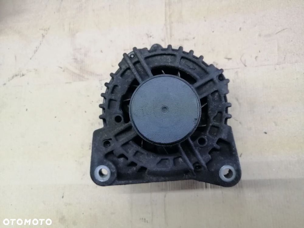 Renault Clio III Modus Kangoo Fluence alternator Bosch 120A 0124425071  8200660033 - 5