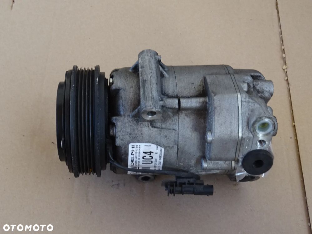 KOMPRESOR SPRĘŻARKA POMPA KLIMATYZACJI DELPHI UC4 1,4 1,6 1,8 OPEL ZAFIRA C ASTRA J INSIGNIA - 3