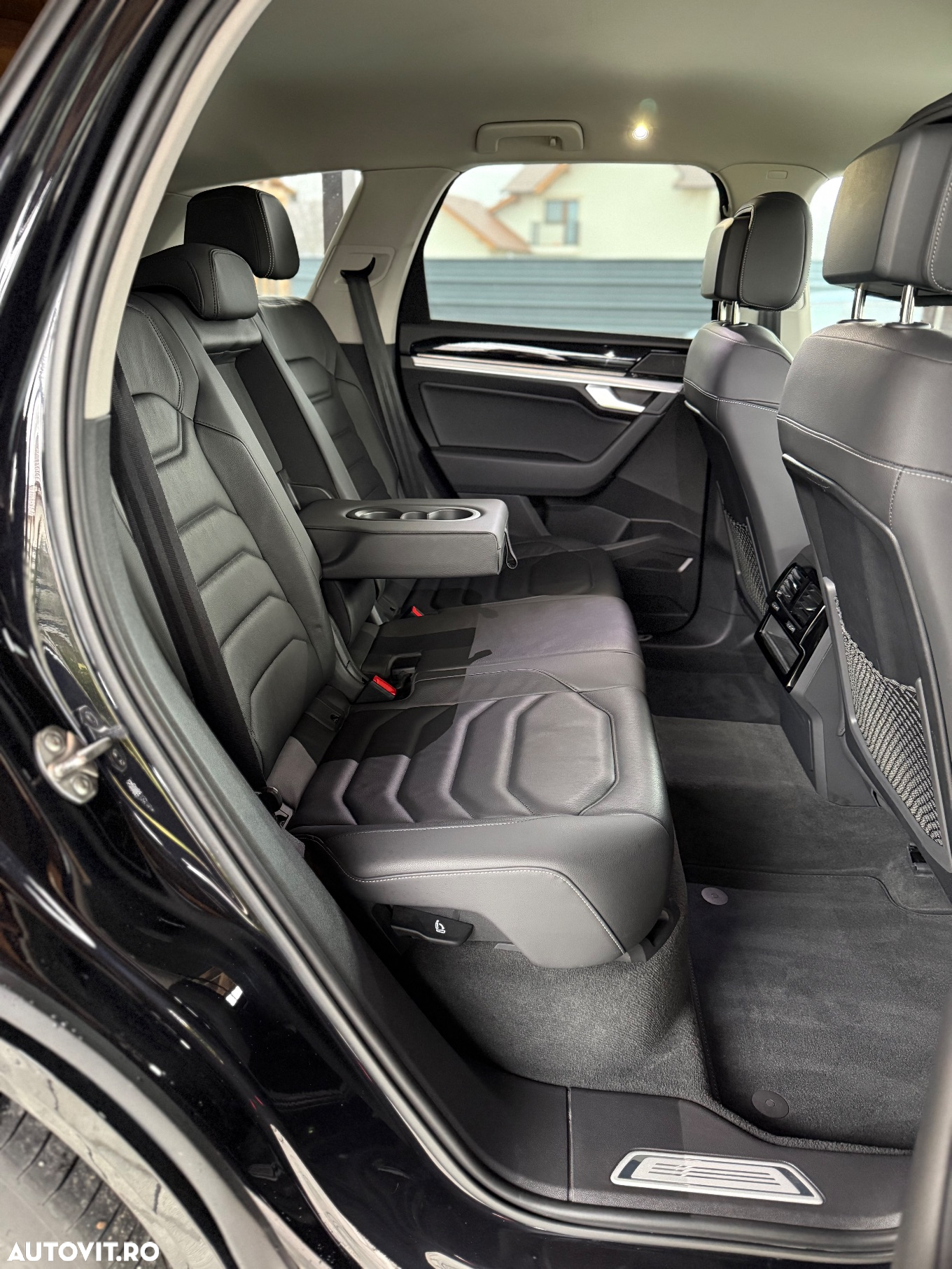 Volkswagen Touareg 3.0 V6 TDI SCR 4Motion Aut. Elegance - 35