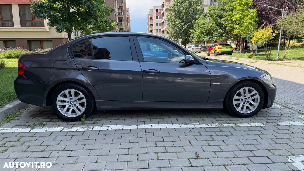 BMW Seria 3 320d DPF Aut. Edition Fleet Exclusive - 6