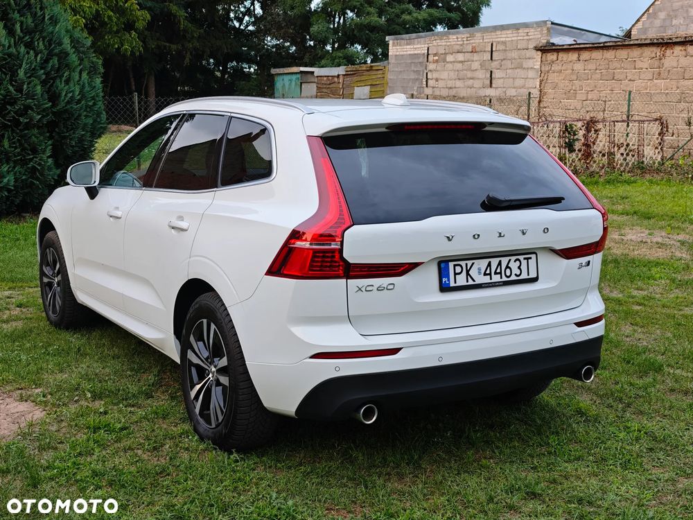 Volvo XC 60 B4 D AWD Momentum Pro - 5