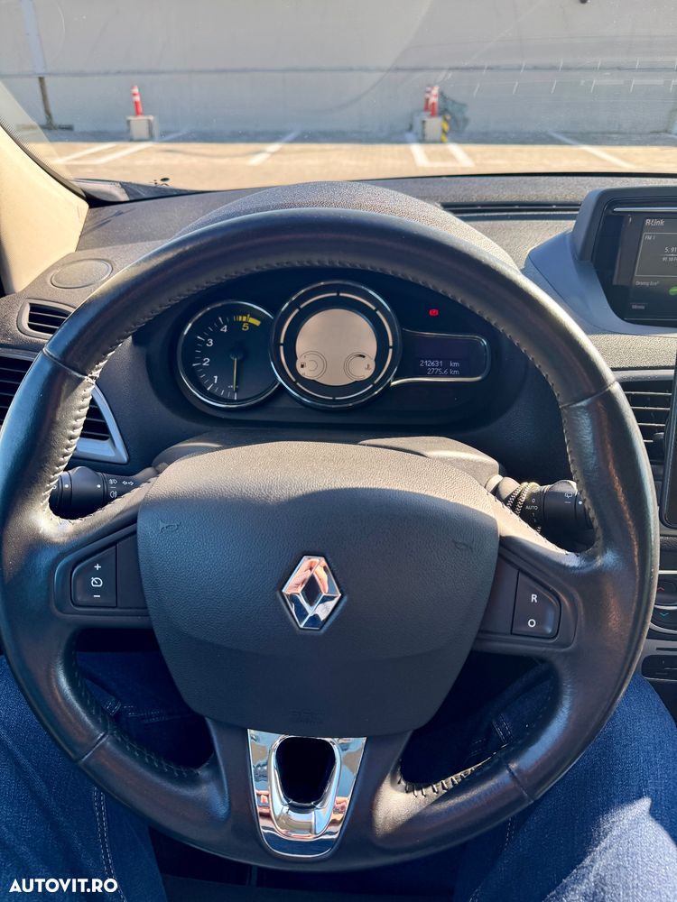 Renault Megane dCi 110 FAP LIMITED - 11