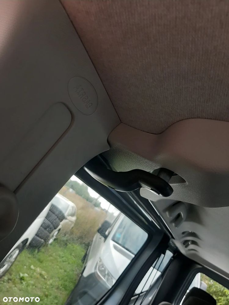 Renault Trafic SpaceClass 2.0 dCi - 19