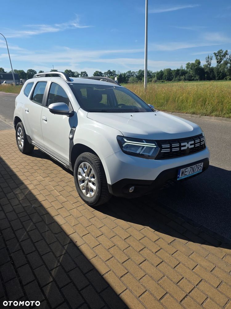 Dacia Duster ver-1-5-blue-dci-essential-4wd-eu6d - 1