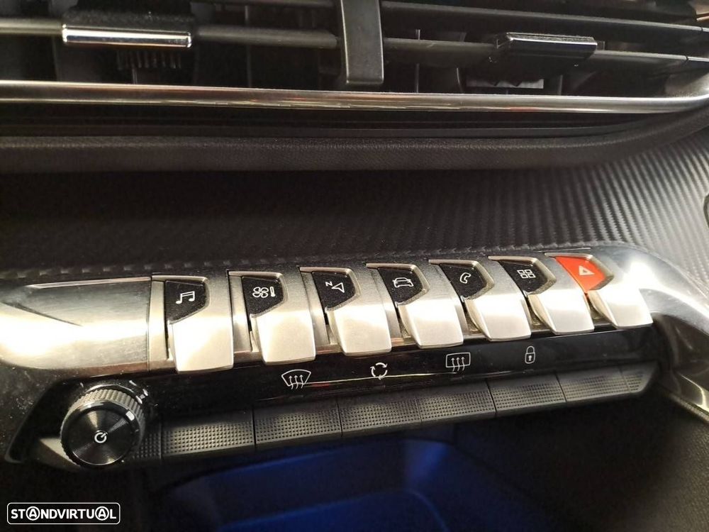 Peugeot 5008 1.5 BlueHDi Allure Pack EAT8 - 22