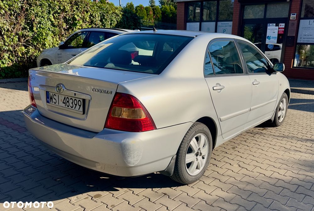 Toyota Corolla 1.6 VVT-i Sol - 3