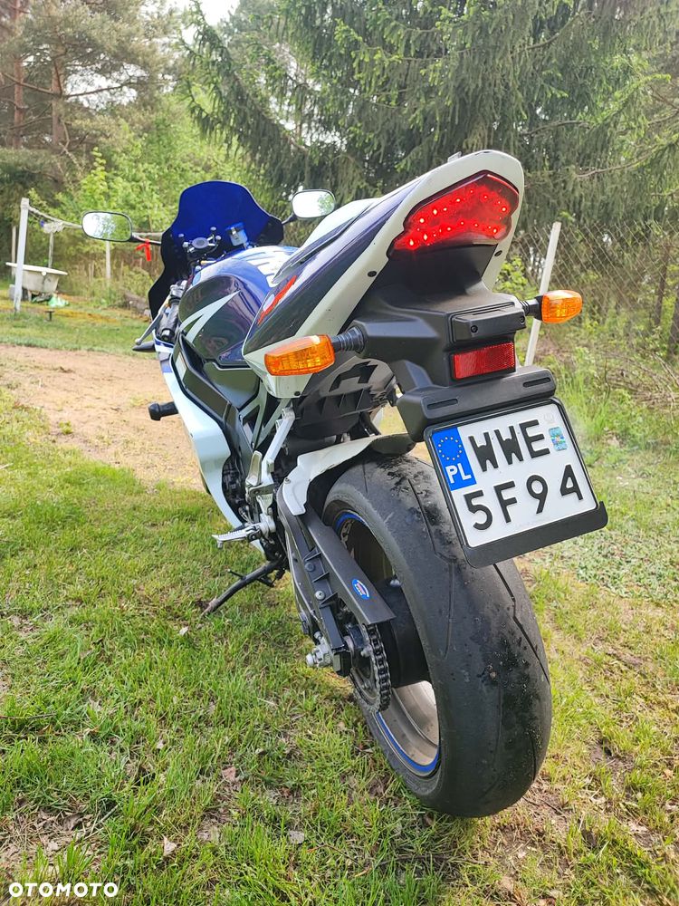 Suzuki GSX-R - 7