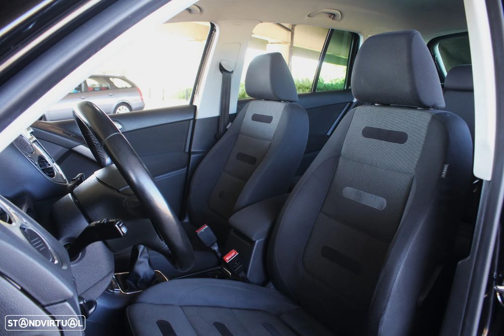 VW Tiguan 2.0 TDI Sport 4Motion - 27