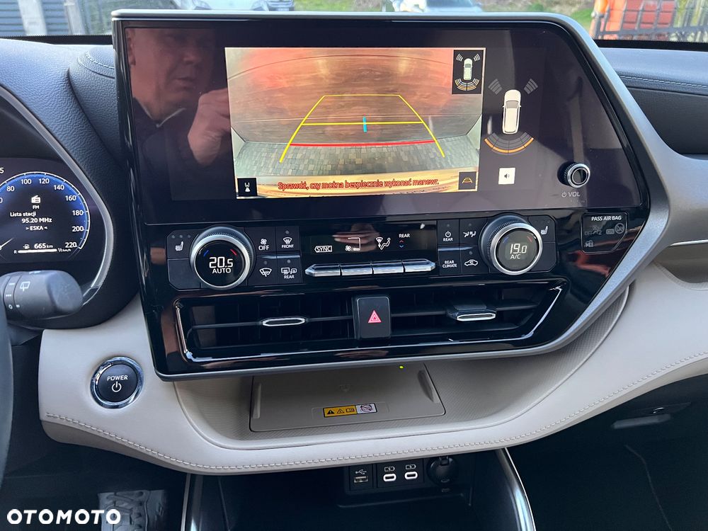 Toyota Highlander 2.5 Hybrid Prestige - 6