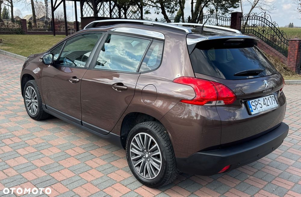 Peugeot 2008 - 12