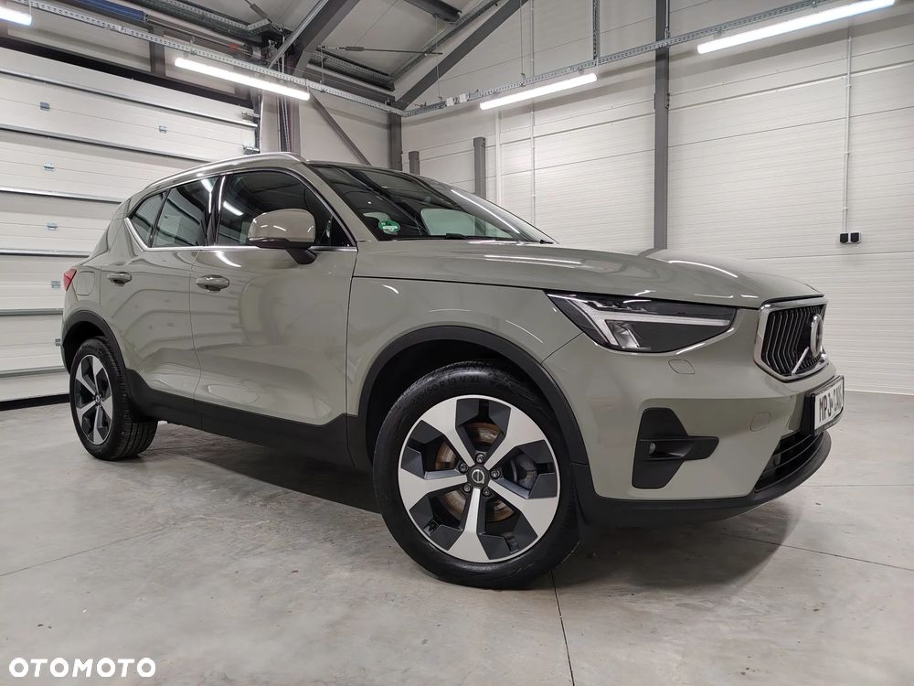 Volvo XC 40 B4 Plus Dark - 3
