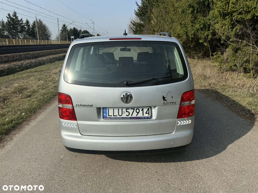 Volkswagen Touran 2.0 TDI DPF Trendline - 4
