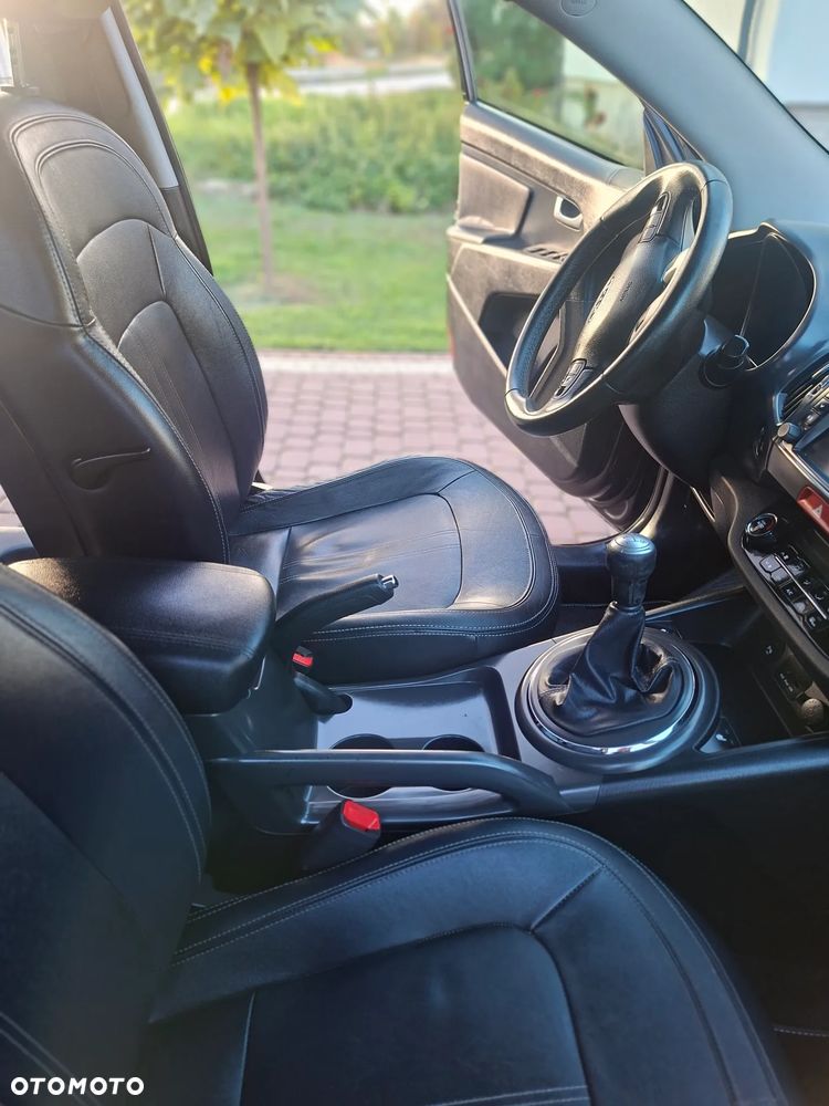 Kia Sportage - 12