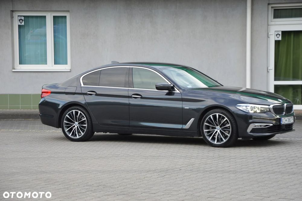 BMW Seria 5 520d xDrive Luxury Line - 11