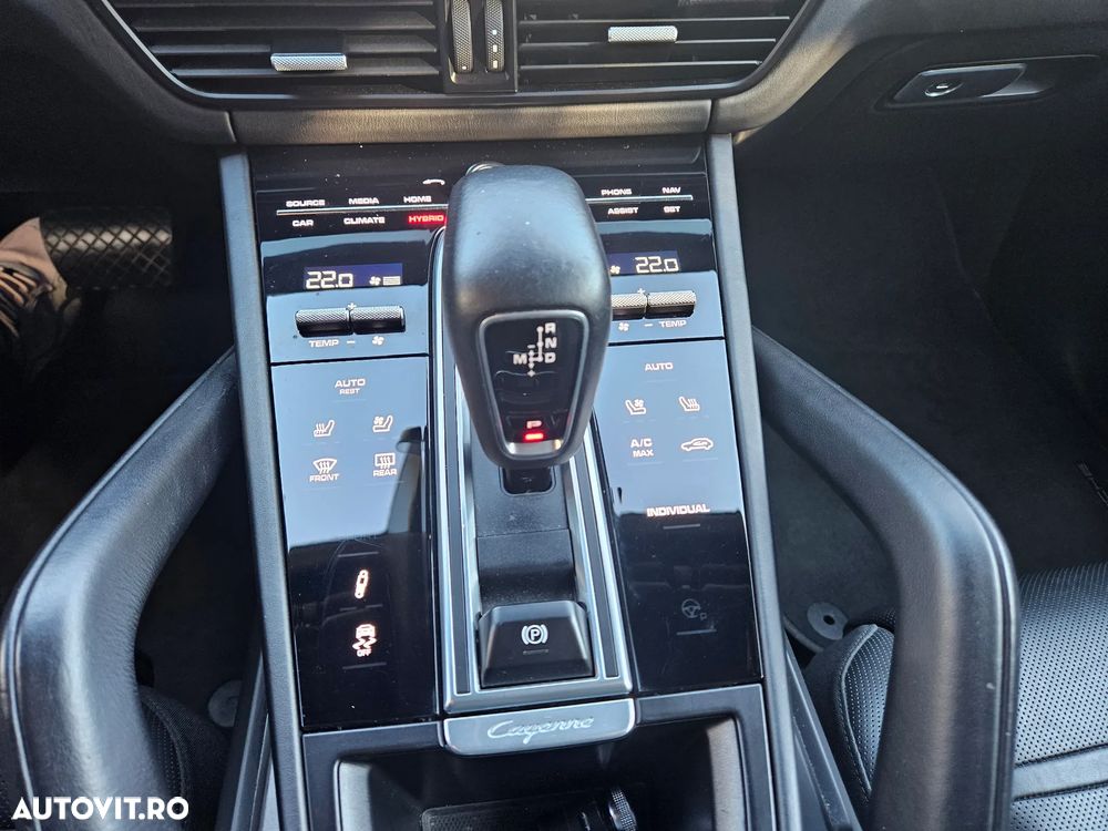 Porsche Cayenne E-Hybrid Tiptronic S - 4