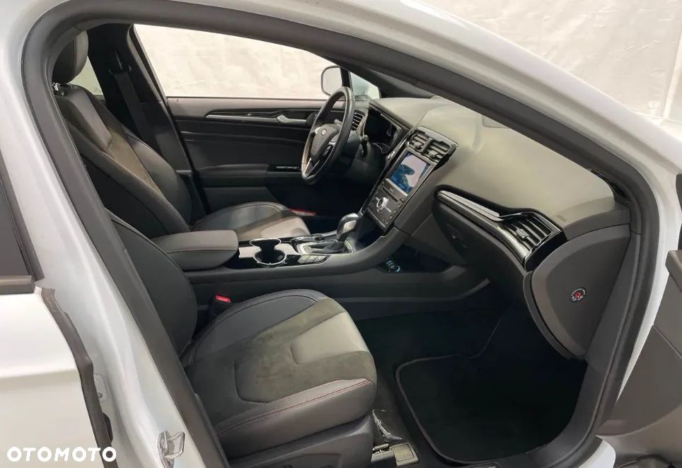 Ford Mondeo SW 2.0 Ti-VCT ST-Line - 19