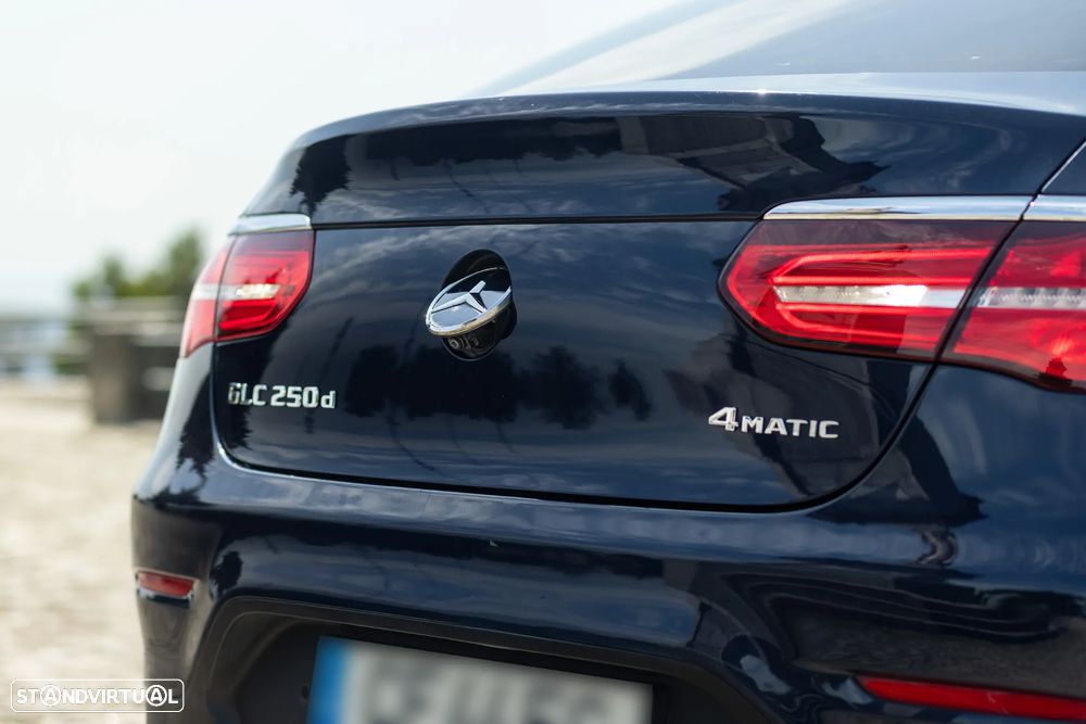 Mercedes-Benz GLC 250 d Coupé AMG Line 4-Matic - 10