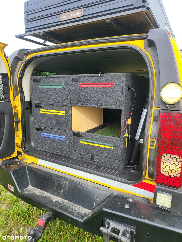 Hummer H3 - 24
