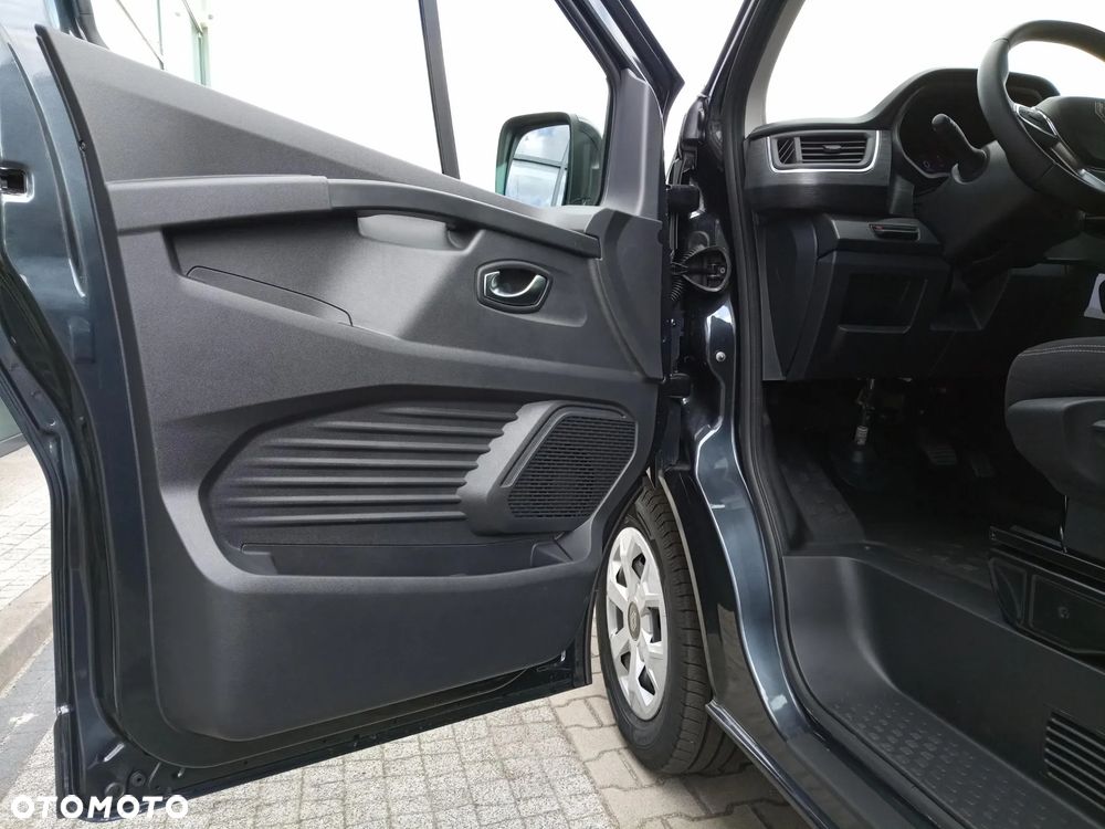 Renault Trafic - 9