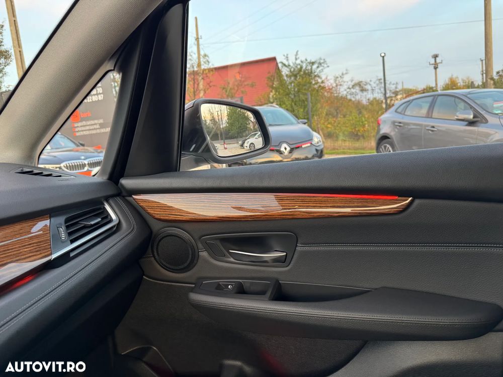 BMW Seria 2 220d Active Tourer Aut. Luxury Line - 38