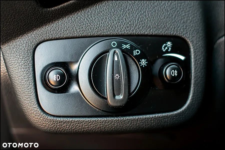 Ford Kuga - 30