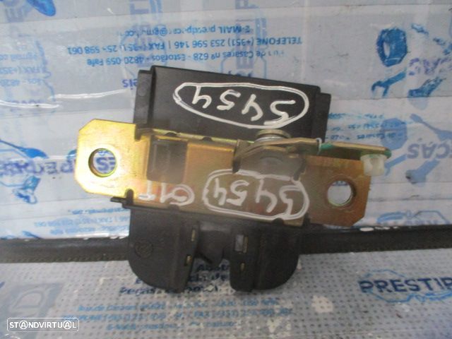 Fecho 1Y0827505 VW NEW BEETLE 1 CABRIOLET 1Y FASE 1 2004 1.6I 102CV 2P VERDE MALA 3 PINOS - 1