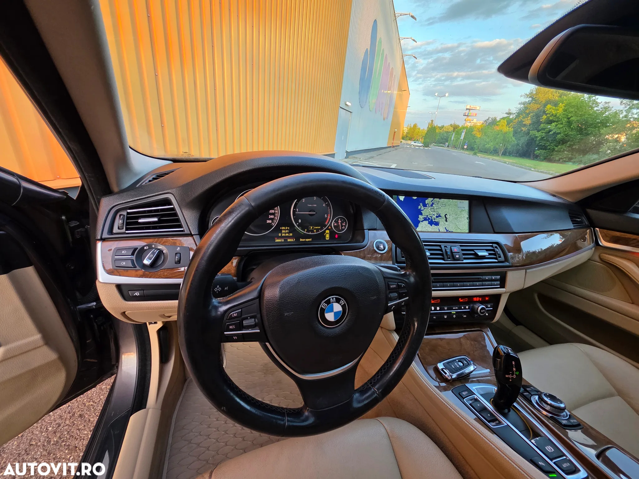 BMW Seria 5 520d - 18