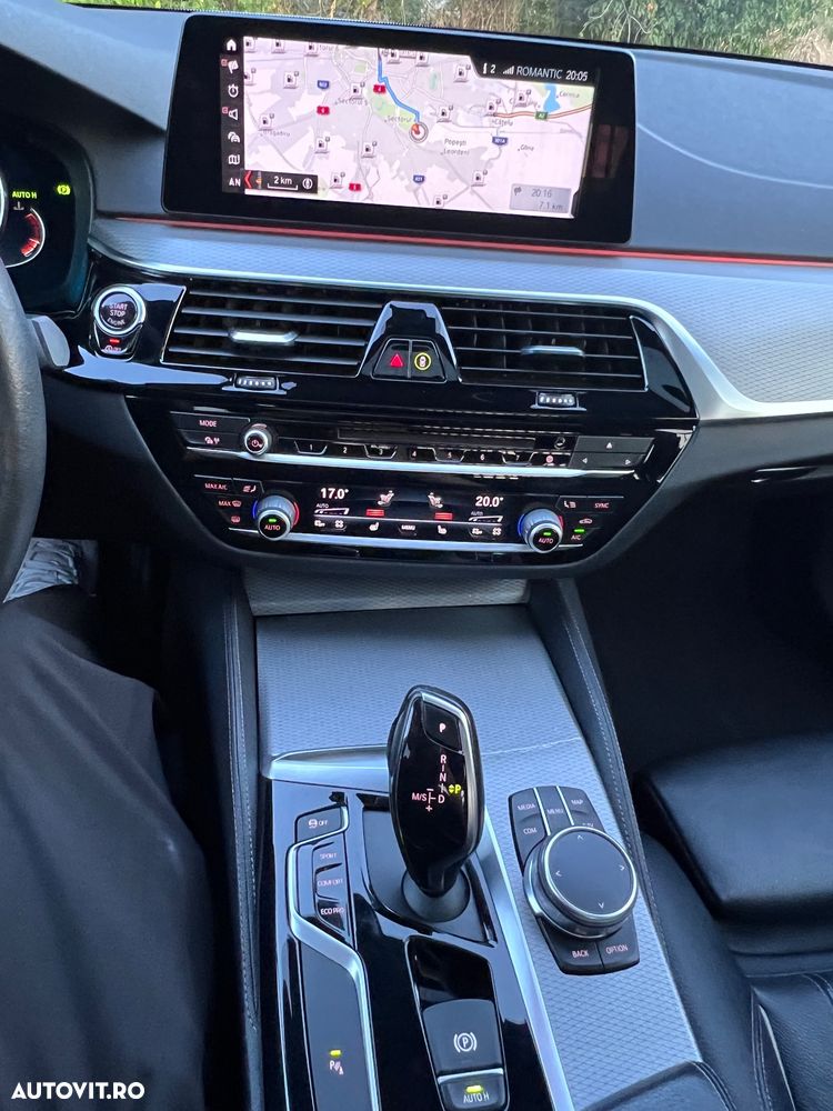 BMW Seria 5 530d xDrive - 15