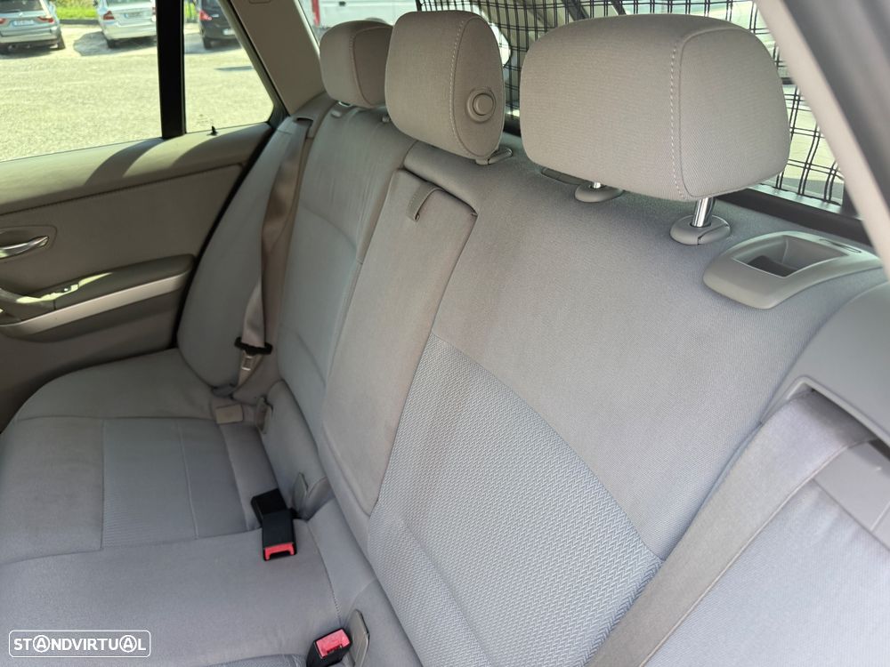 BMW 320 d DPF Blue Performance Edition Lifestyle - 14