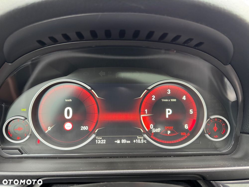 BMW Seria 5 518d Luxury Line - 32