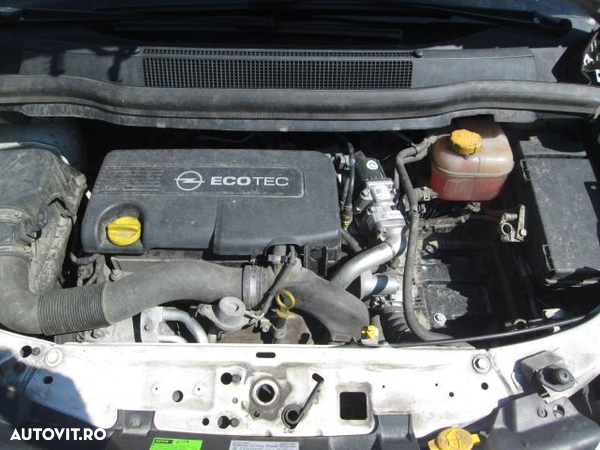 Dezmembrez Opel Zafira 1.7D , an 2012 , tip motor A17DTR