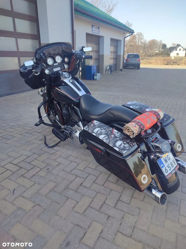 Harley-Davidson Touring Street Glide - 3