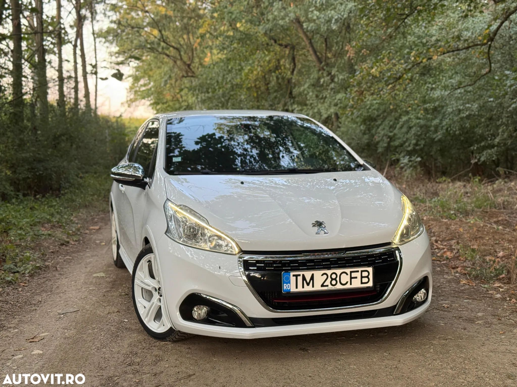 Peugeot 208 GTi 1.6 L THP - 1