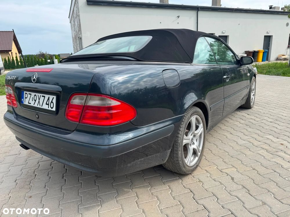Mercedes-Benz CLK - 11