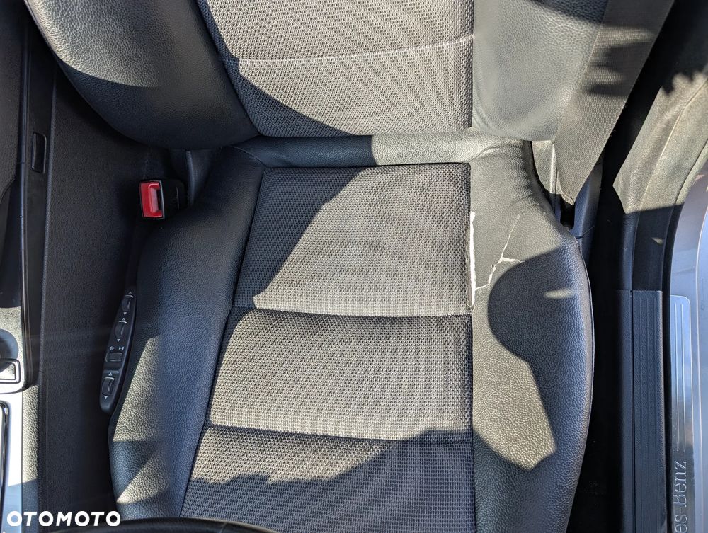 Mercedes-Benz Klasa C 320 CDI Avantgarde 4-Matic - 31