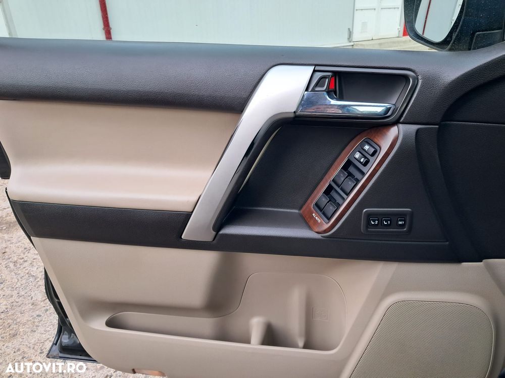 Toyota Land Cruiser 3.0l Turbo D-4D A/T Executive - 6