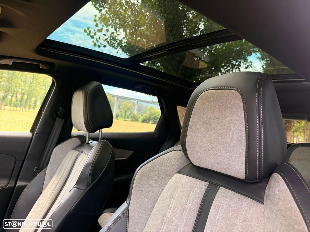 Peugeot 3008 1.6 Hybrid GT Pack e-EAT8 - 25