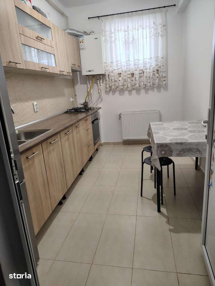 Garsonieră modernă de vânzare - Imagine principală: 2/8