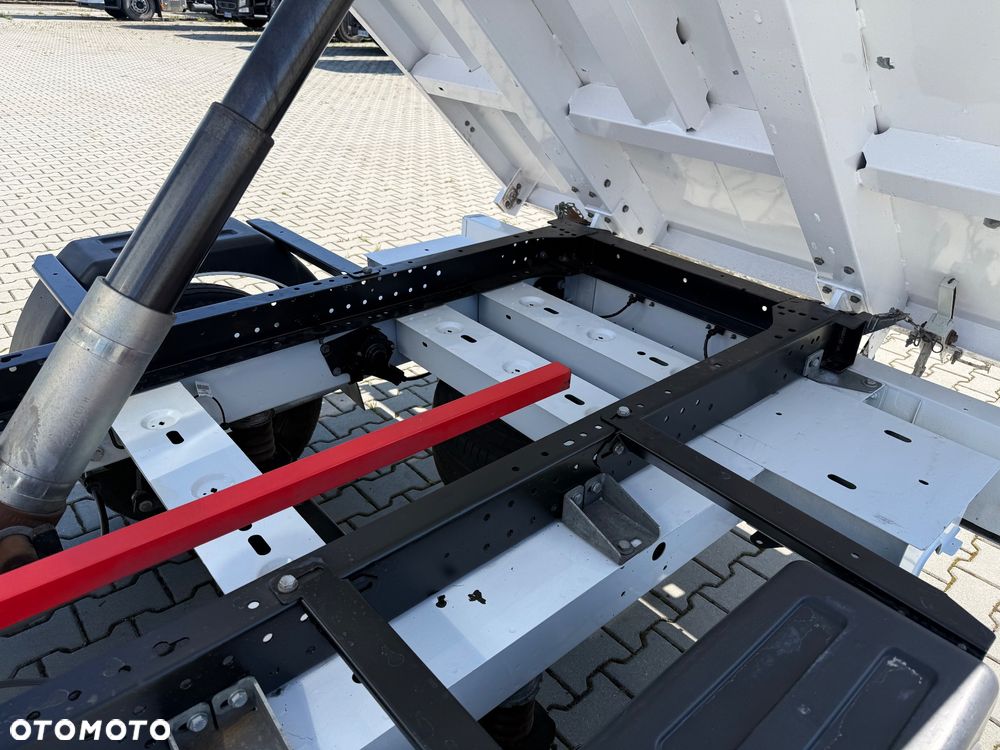 Renault MASTER 145 / WYWROTKA / NOWY MODEL / KLIMA / KUFER / Z FRANCJI / STAN BDB / / / - 12