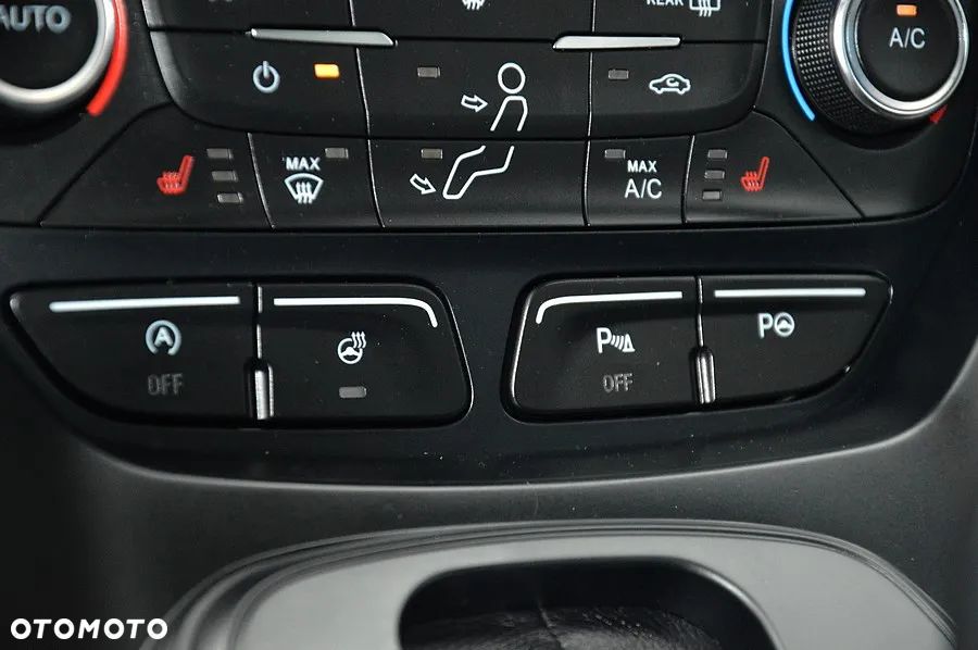 Ford Kuga 1.5 EcoBoost 4x4 ST-Line - 36