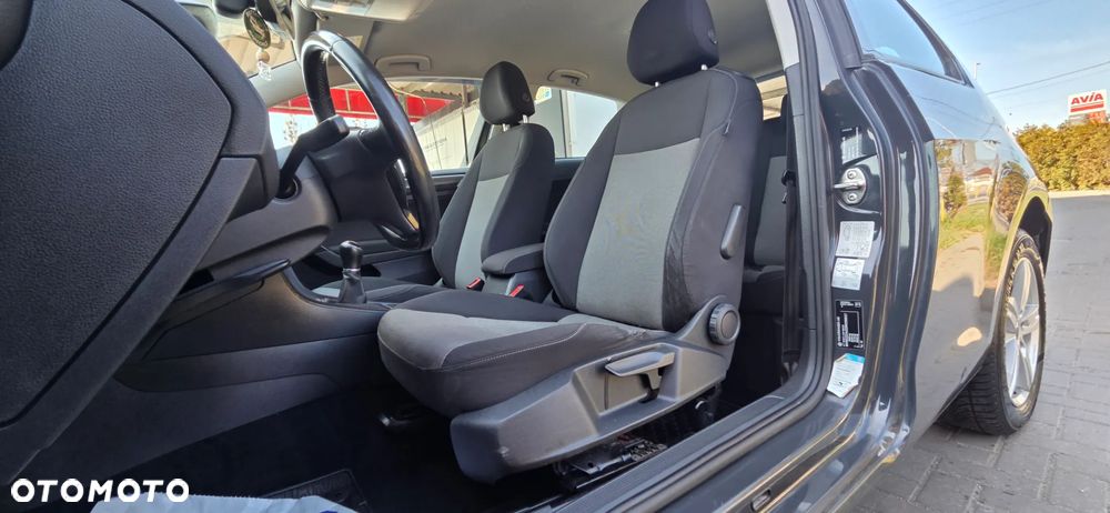 Volkswagen Golf 1.6 TDI BMT Highline - 28