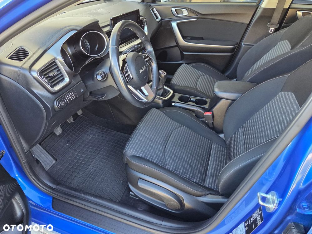 Kia Ceed 1.5 T-GDI M - 16