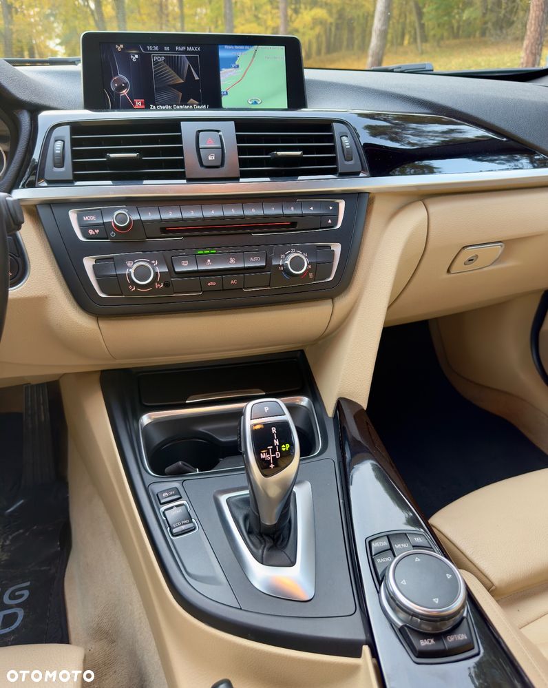 BMW Seria 3 320d xDrive Sport Line - 11