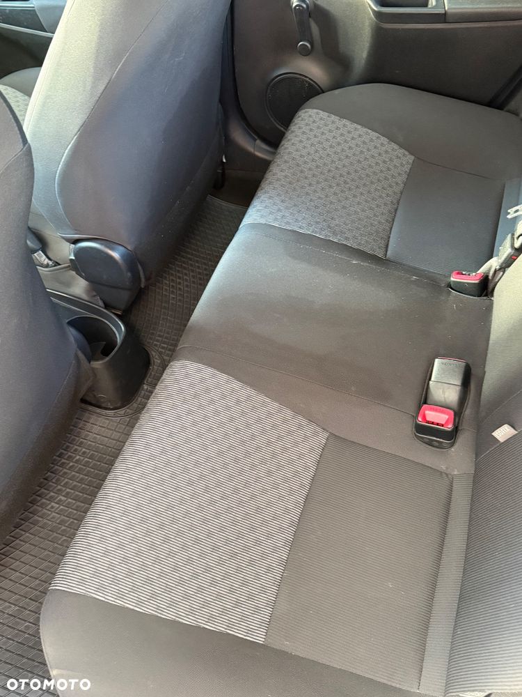 Toyota Yaris 1.33 Terra - 10