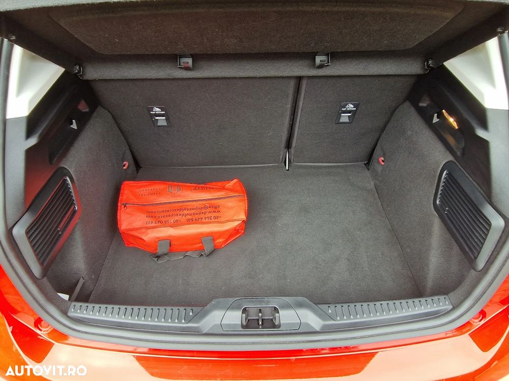 Ford Focus 1.0 EcoBoost Titanium - 11