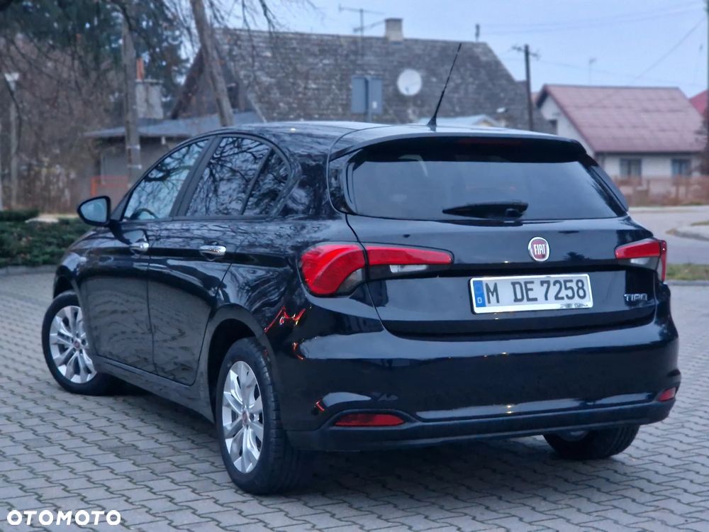 Fiat Tipo 1.4 16V Easy - 27