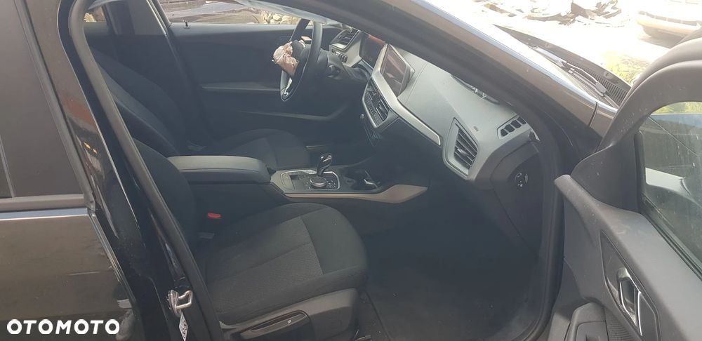 BMW Seria 1 116d Sport Line Shadow - 19