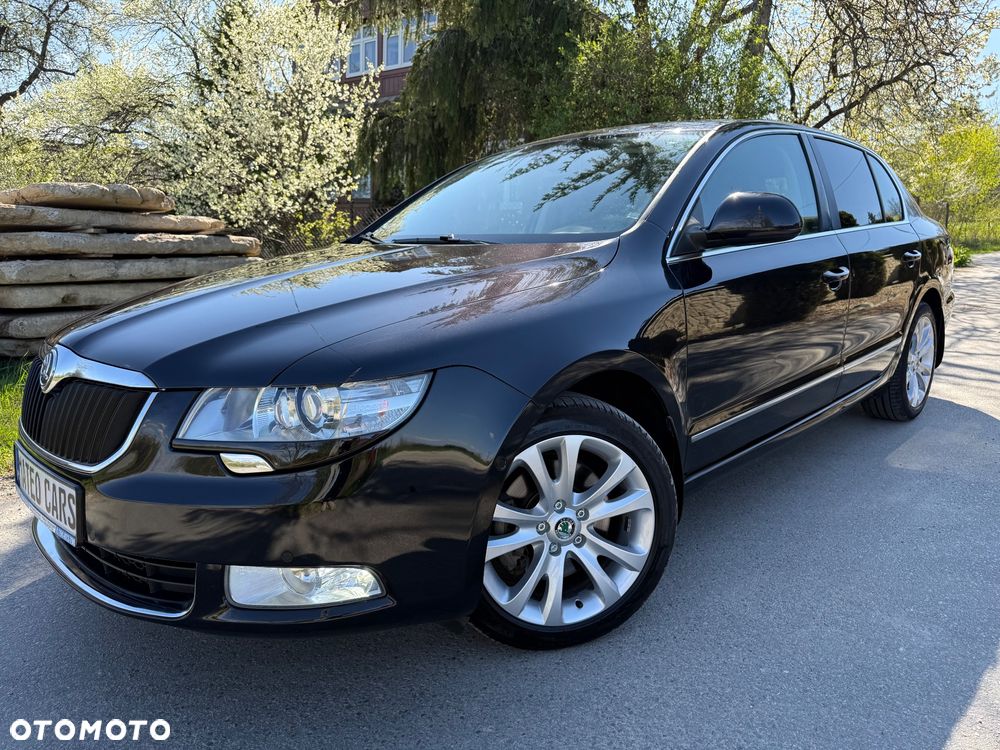 Skoda Superb 2.0 TDI L&K DSG - 2