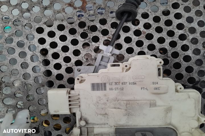 Broasca usa fata stanga 3C1837015A Volkswagen VW Passat B7  [din 2010 pana  2015] seria Variant wag - 1