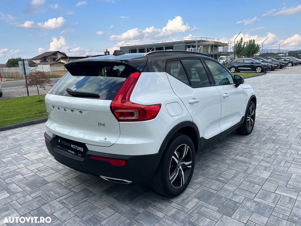 Volvo XC 40 D4 AWD Geartronic R-Design - 2